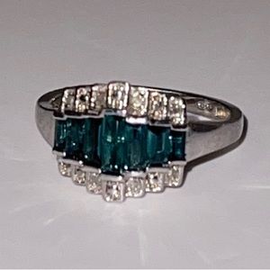 Gorgeous! Sterling Silver Blue Topaz Ring